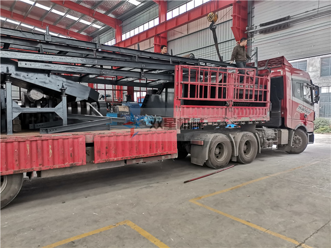 金属羞羞视频免费看和金属破碎机设备是废金属加工的主要设备，金属羞羞视频免费看和金属破碎机是两种用于处理金属材料的机械设备，它们在工作原理和应用领域上有一些区别。